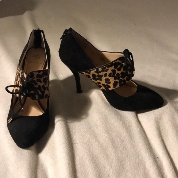 Shoes - Picture 2 of 3